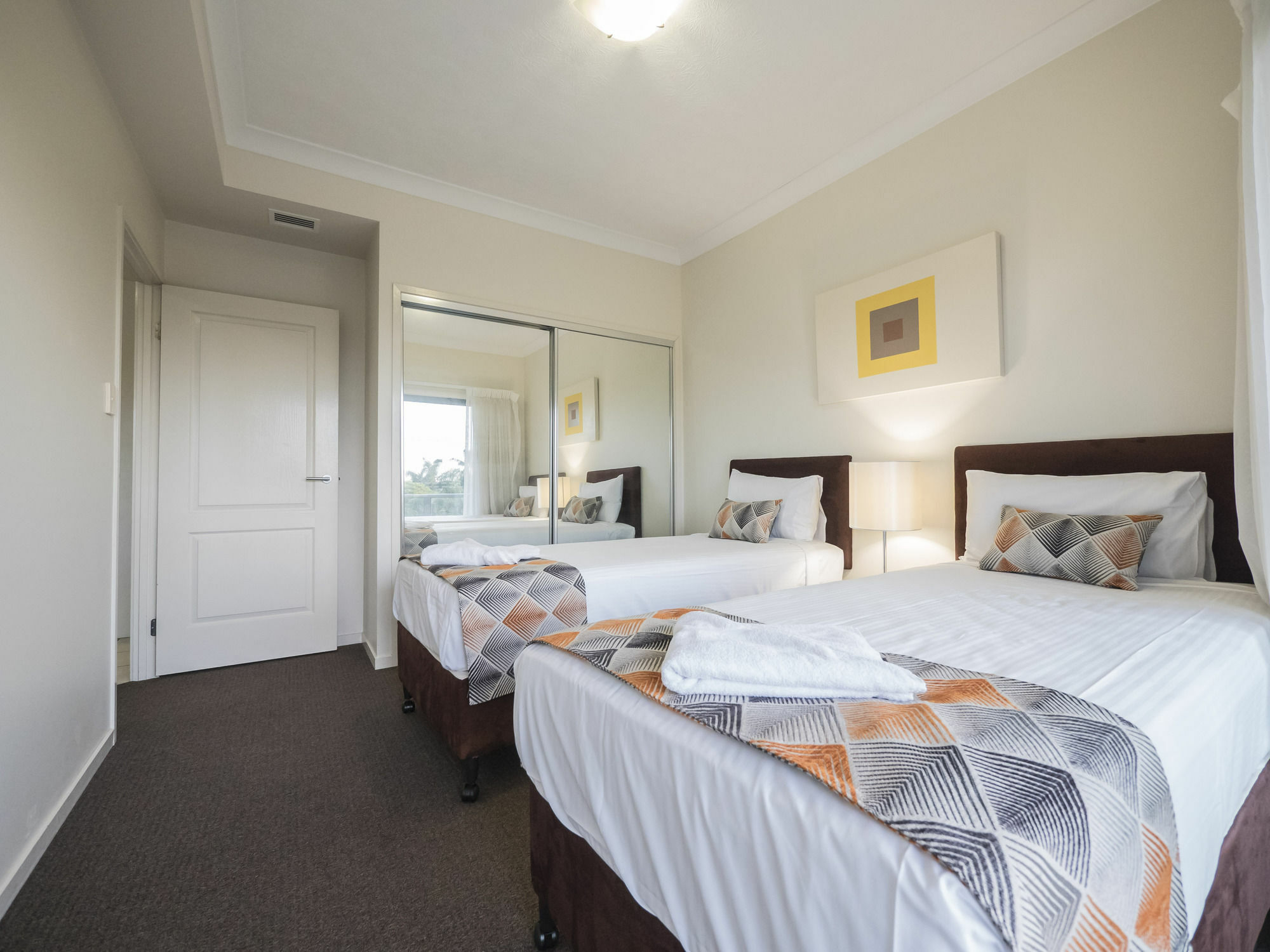 La Vida On Anzac Aparthotel เรดคลิฟฟ์ ภายนอก รูปภาพ