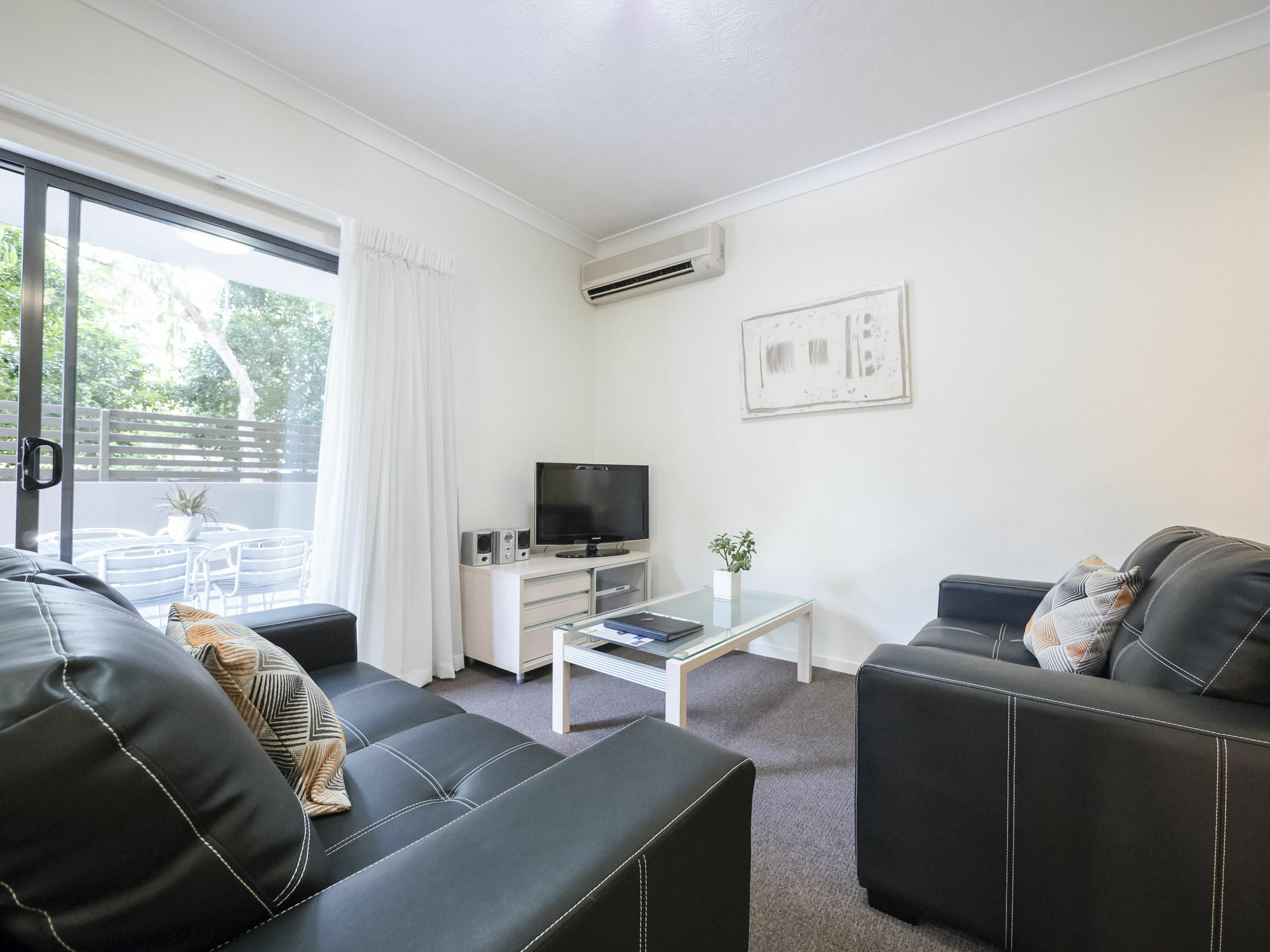 La Vida On Anzac Aparthotel เรดคลิฟฟ์ ภายนอก รูปภาพ