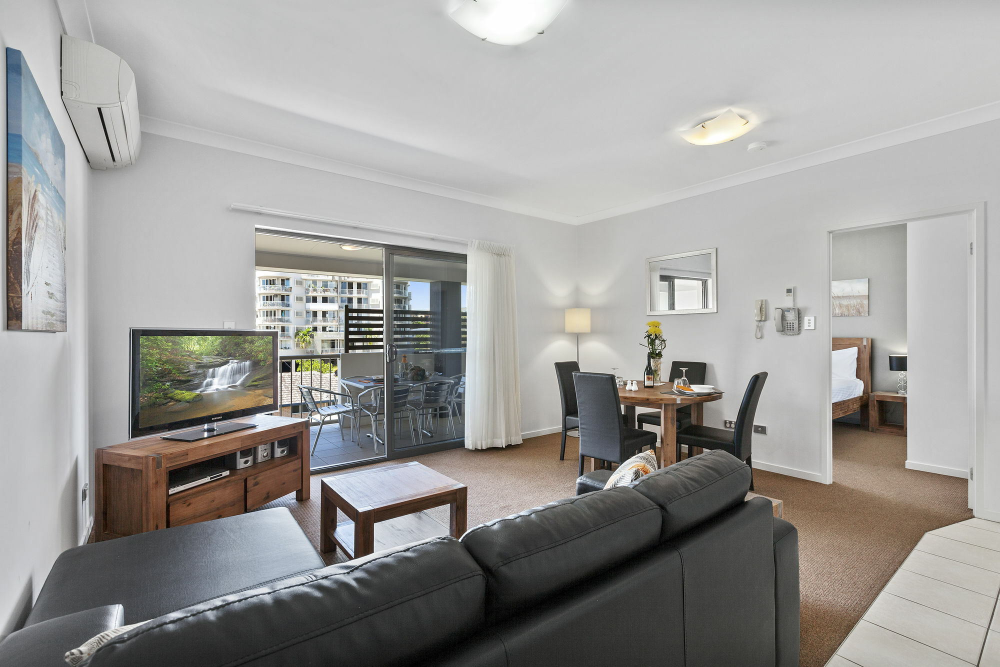 La Vida On Anzac Aparthotel เรดคลิฟฟ์ ภายนอก รูปภาพ